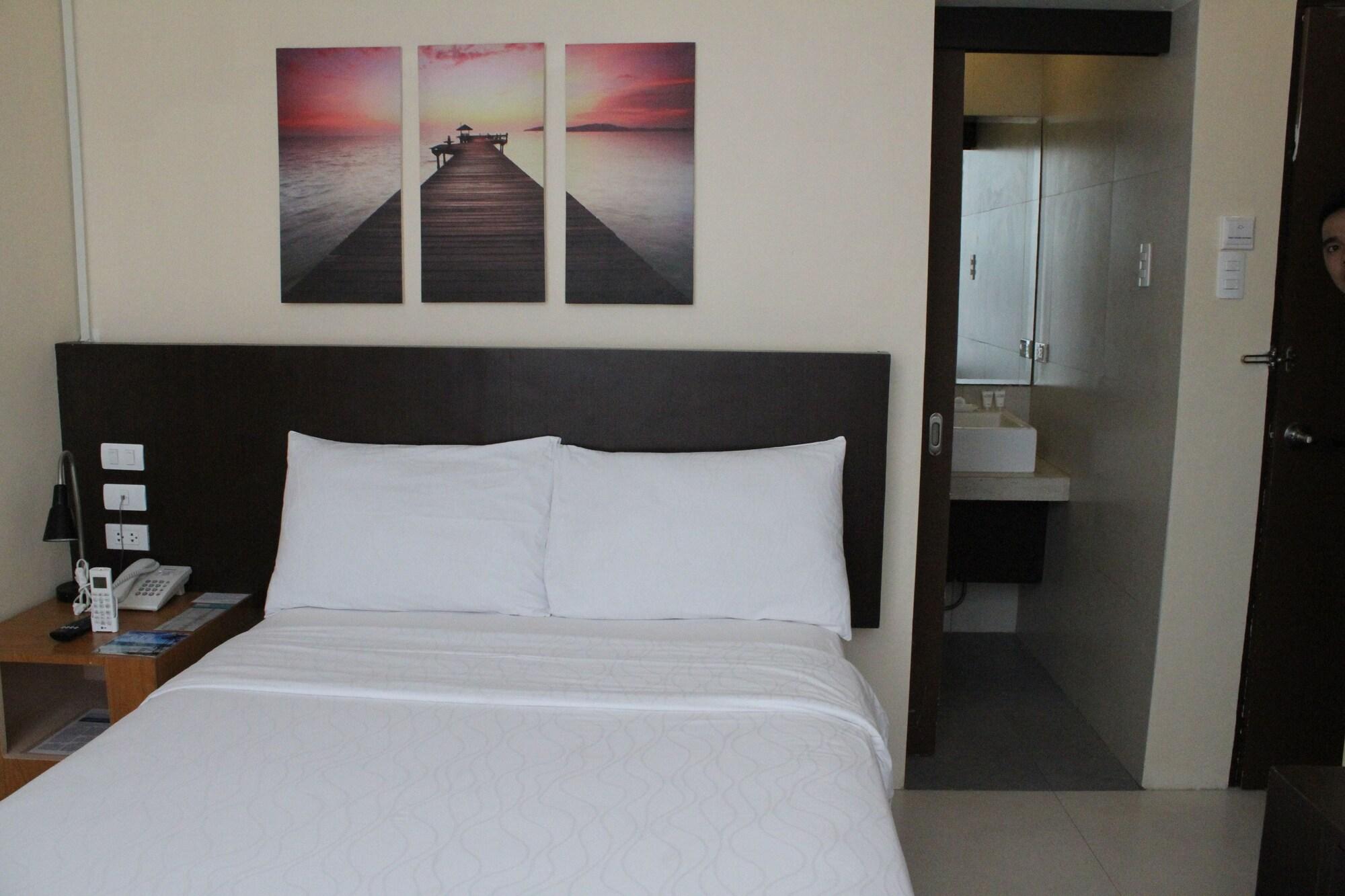 Ocean Suites Bohol Boutique Hotel Tagbilaran City Luaran gambar